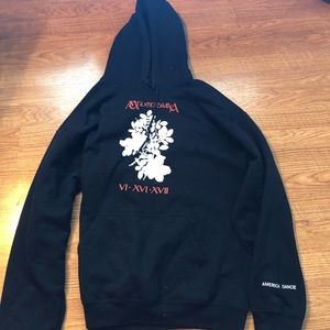 Lorde Melodrama tour merch hoodie
